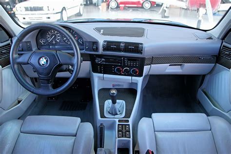 A pozitiona de mărgăritar insondabil bmw e34 m sport interior A trezi ...