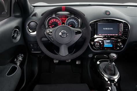 Sports Cars: Nissan juke interior