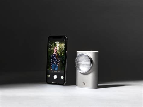 LIT Flash - A New Off-Camera Flash for Smartphone Photographers