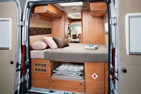 Nice set up, but only for two | Camper van conversion diy, Transit ...