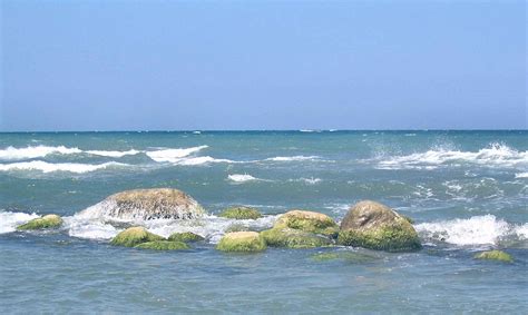 File:Caspian Sea in Mazandaran.jpg