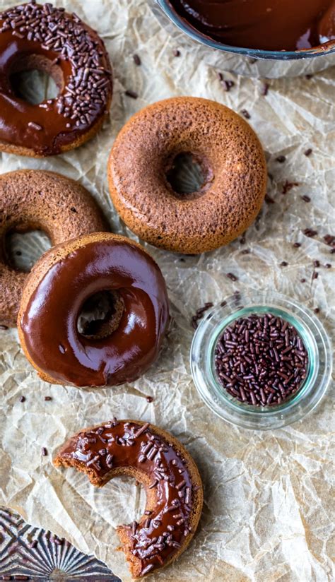 Baked Chocolate Donut Recipe - I Heart Eating