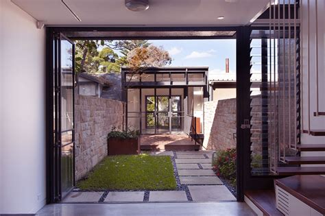 Small Garden Australian House Ideas - Interior Design Ideas