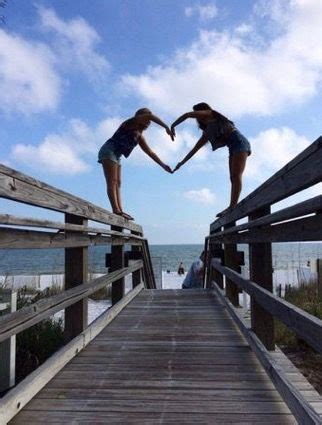 Bestie Beach Boardwalk pic Beach Best Friends, Best Friends Shoot, Best ...