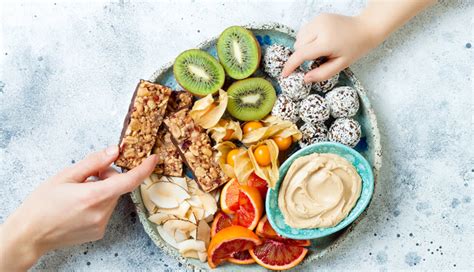 7 Healthy Snacks You Can Try To Beat Mid Day Cravings While at Work ...