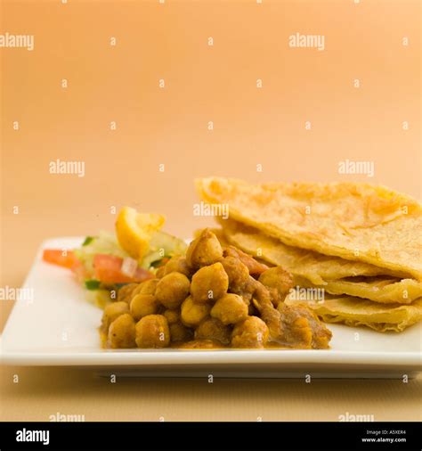 Poori Chole Indian Food Stock Photo - Alamy