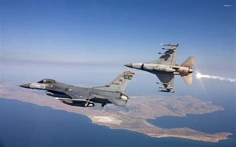 General Dynamics F-16 Fighting Falcon wallpaper - Aircraft wallpapers ...