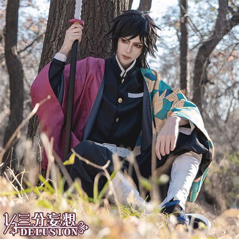 Giyu Tomioka Cosplay - Demon Slayer : Kimetsu no Yaib..