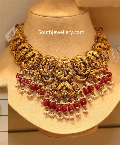 Antique gold Temple jewelry necklace - Indian Jewellery Designs