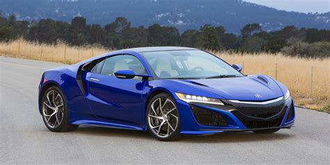 2018 Acura NSX | Consumer Guide Auto