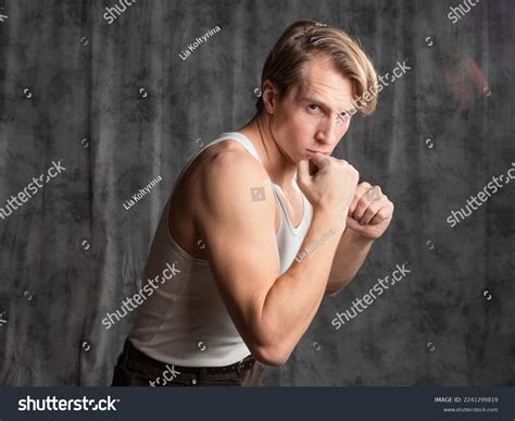 26,436 Punching Pose Images, Stock Photos & Vectors | Shutterstock