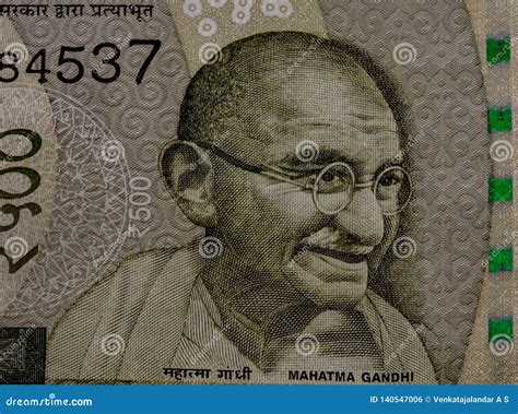 Mahatma Gandhi on the 500 Rupee Note Editorial Photo - Image of loan ...