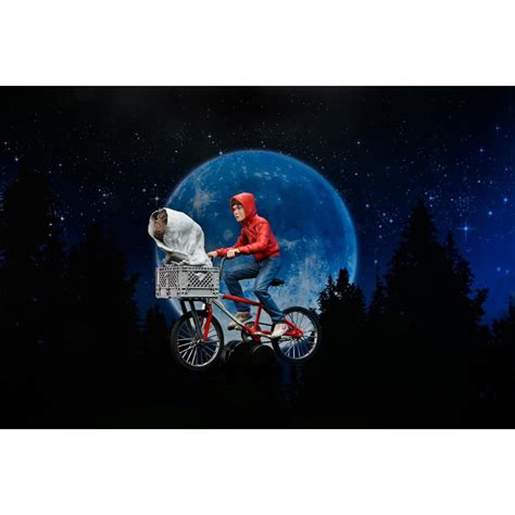 E.T. the Extra-Terrestrial Elliott and E.T. on Bicycle 40th Anniversary ...