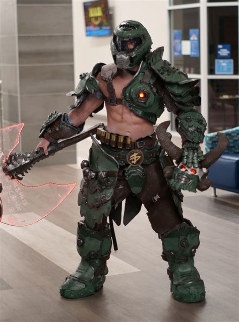 DOOM Slayer x Marauder cosplay mashup in 2023 | Cosplay, Doom, Armor ...