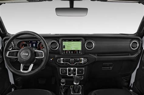 2021 Jeep Gladiator Pictures: Dashboard | U.S. News