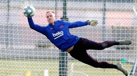 Renew Ter Stegen, absolute priority for Barça