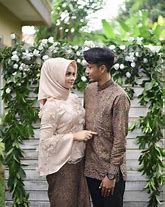 Image result for Kebaya Lamaran