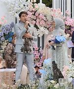 Image result for Kebaya Lamaran Lesti Kejora