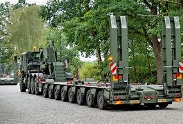 Image result for Oshkosh M1070 Tank Transporters