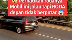 Mobil hitam ini roda depannya tidak berputar padahal mobil melaju kencang aneh tapi nyata #mobil #minibus #jalanTol #anehTapiNyata | Alul El-senza