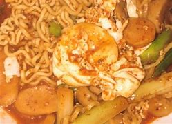 Image result for Korean Spicy Chicken Mie Sedap