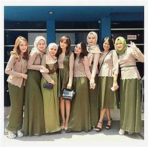 Image result for Gamis Pesta