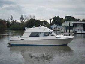 Image result for 24 FT Bayliner Cabin Cruiser