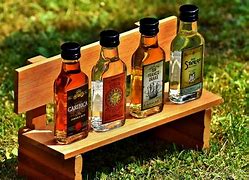 Image result for Flaschen Liegen Rum