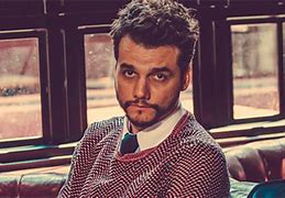 Image result for Wagner Moura Capa Da Revista Monet