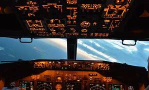 Image result for 737 Cockpit 4K