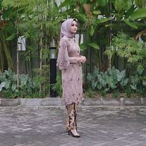 Image result for Kebaya Lamaran