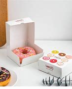 Image result for Hộp Nhựa Bánh Donut