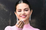 Image result for Selena Gomez Knees