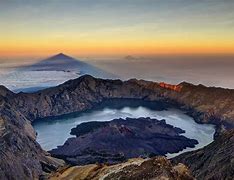 Image result for Ketinggian Gunung Rinjani