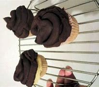 Image result for Plain Vanilla Cupcakes