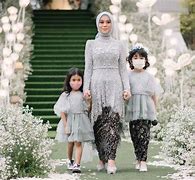 Image result for Kebaya Lamaran Lesti Kejora