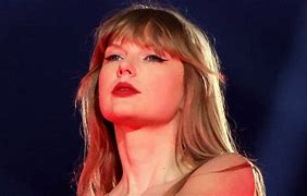 Image result for Taylor Swift Curly Eyes