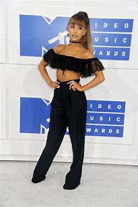 Image result for Ariana Grande Shoulders