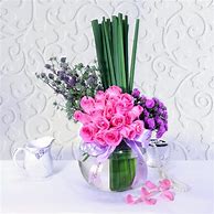 Image result for Christmas Pink and Red Rose Arrangement