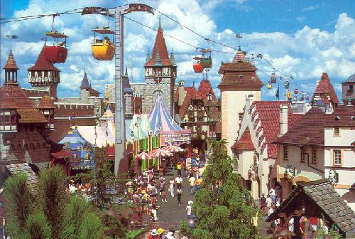 0100-11102 SKYWAY OVER FANTASYLAND