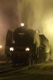 Steam engine, winter 6AM