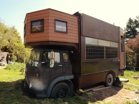 Jola and Justin's Castle on Wheels from Starling Travel