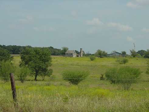 Roznov Texas country scene