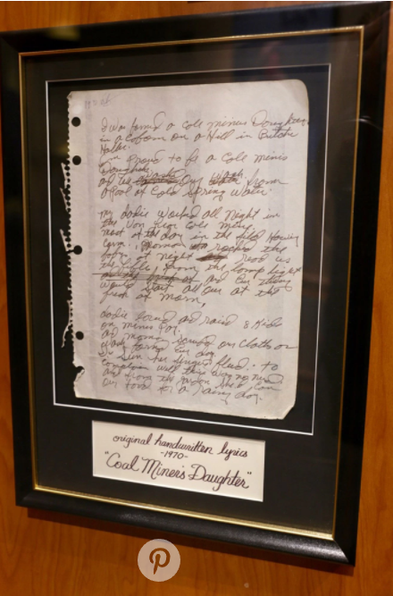 Lynnâ€™s original handwritten lyrics to â€œCoal Minerâ€™s Daughter,â€