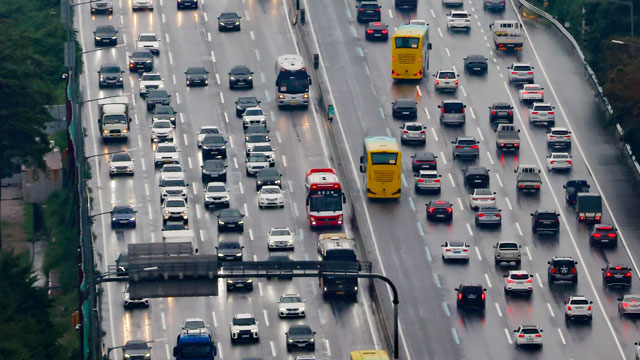 Mass Exodus from Seoul in Full Swing for Chuseok Holiday