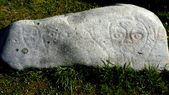 QuadraPetroglyph874.jpg